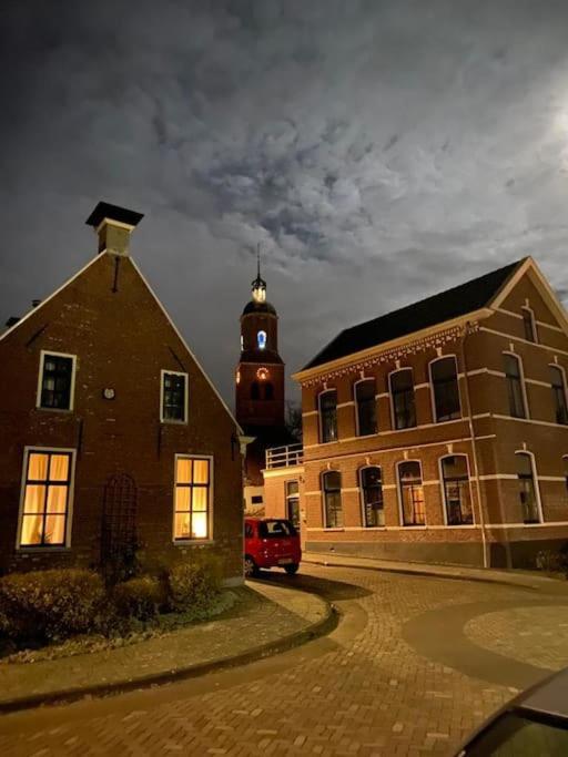 Sfeervol Verblijf In Oude Gemeentehuis Eenrum. Luaran gambar